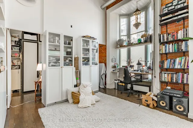 Additional property image - 915 King St Unit 208