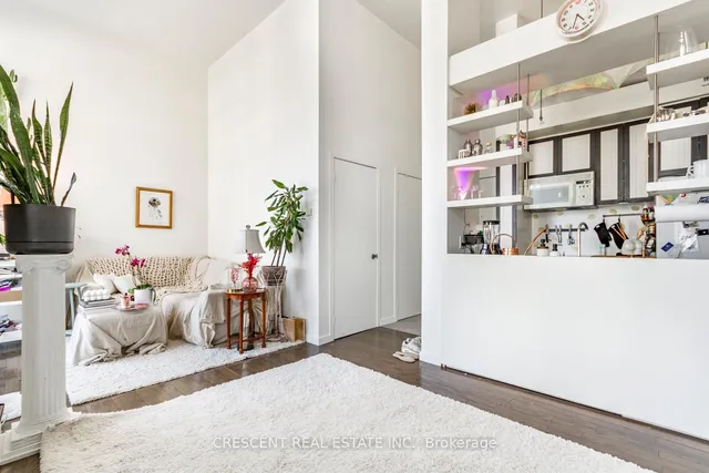 Additional property image - 915 King St Unit 208