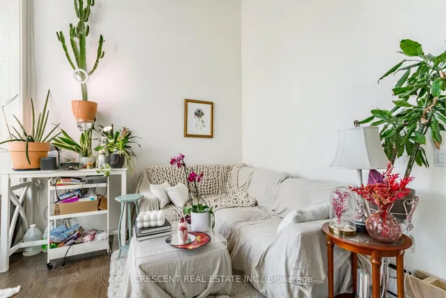 Additional property image - 915 King St Unit 208