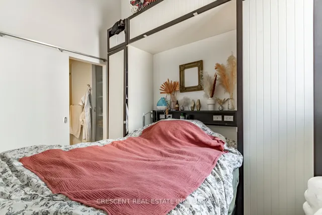 Additional property image - 915 King St Unit 208