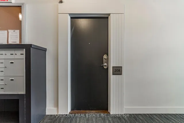 Additional property image - 915 King St Unit 208