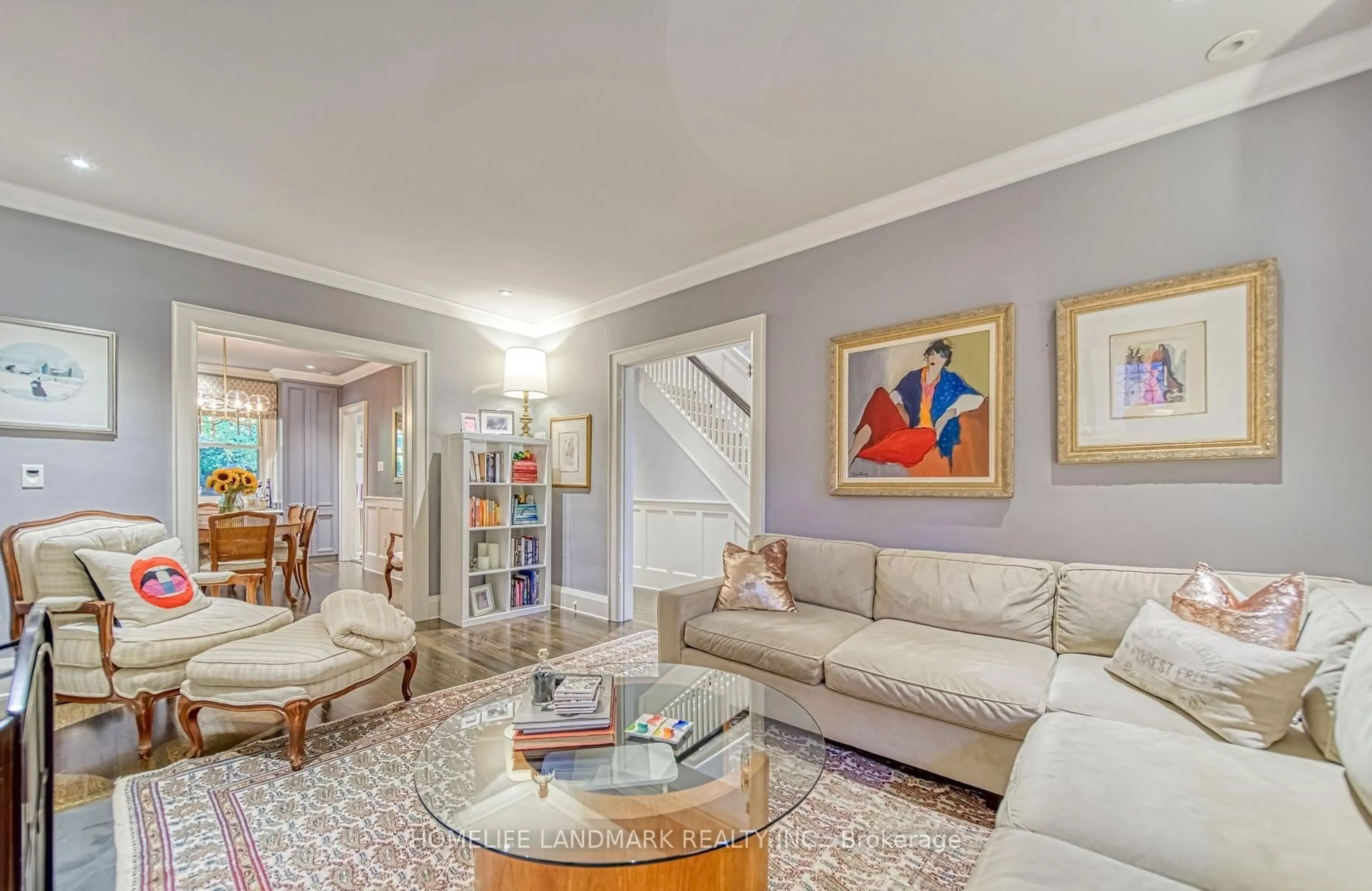 Living room with furniture, unknown for 428 Castlefield Ave, Toronto Ontario M5N 1L5