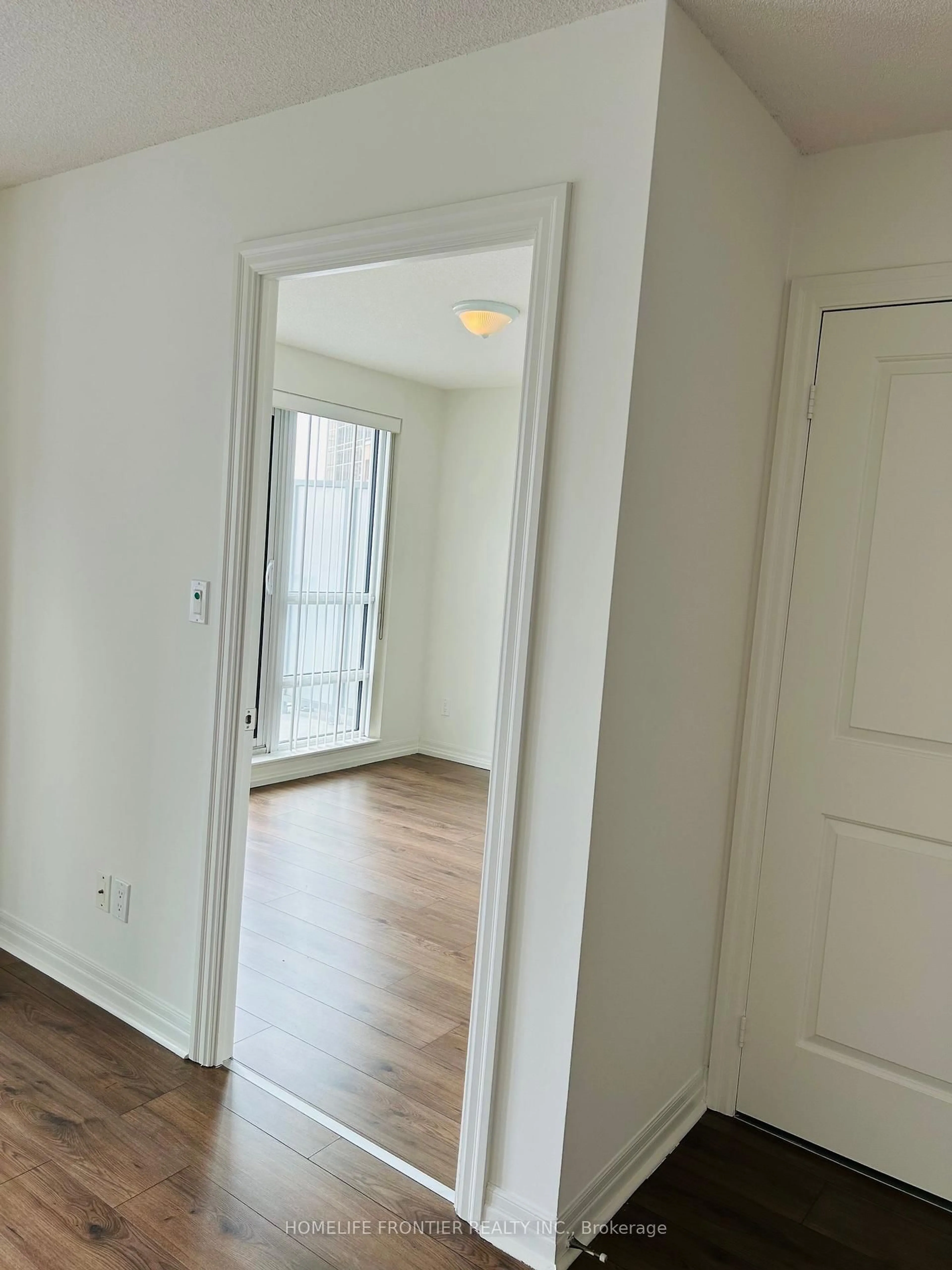 A pic of a room for 2015 Sheppard Ave #203, Toronto Ontario M2J 0B3