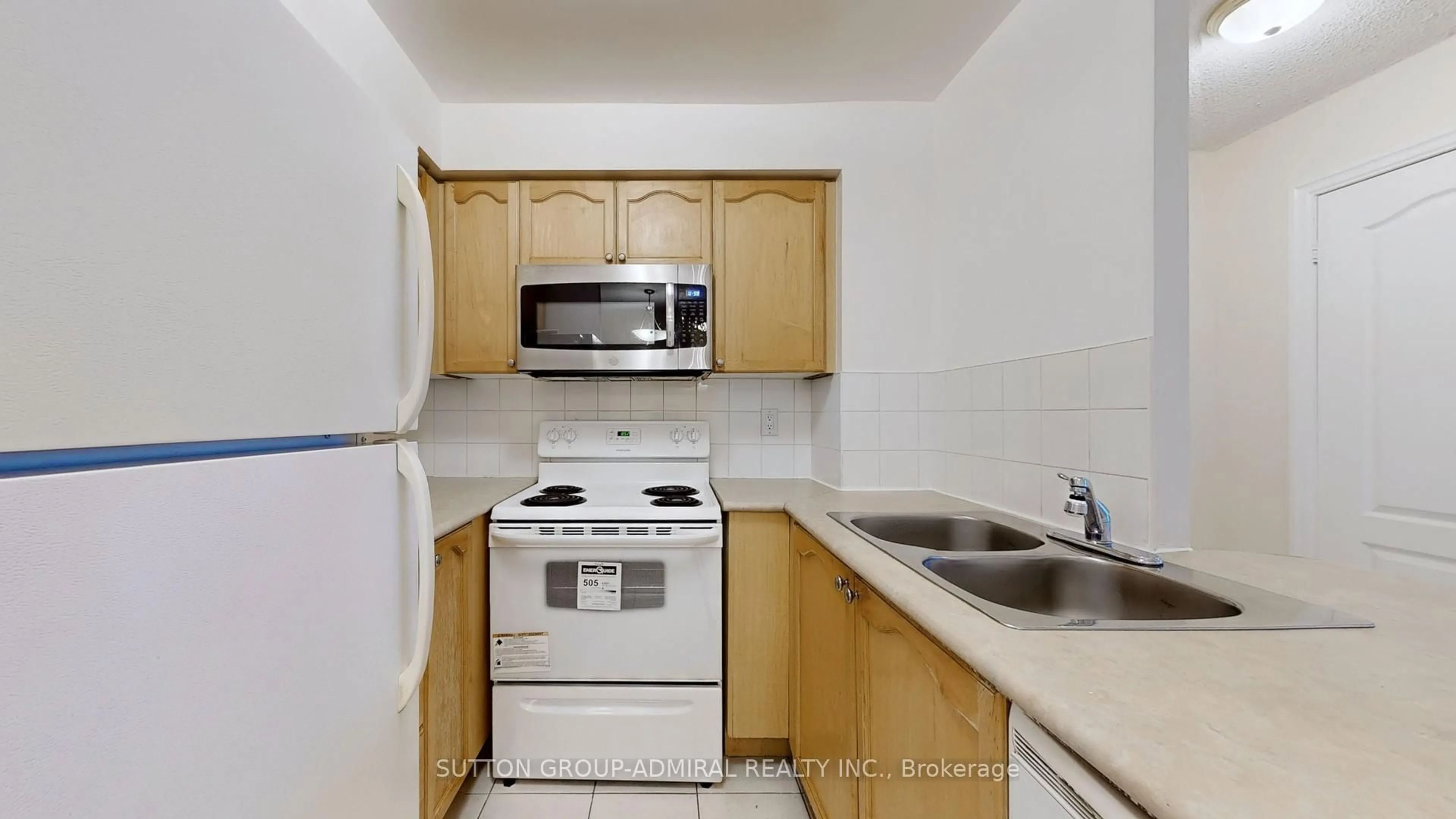 Standard kitchen, unknown for 21 Hillcrest Ave #313, Toronto Ontario M2N 7K2