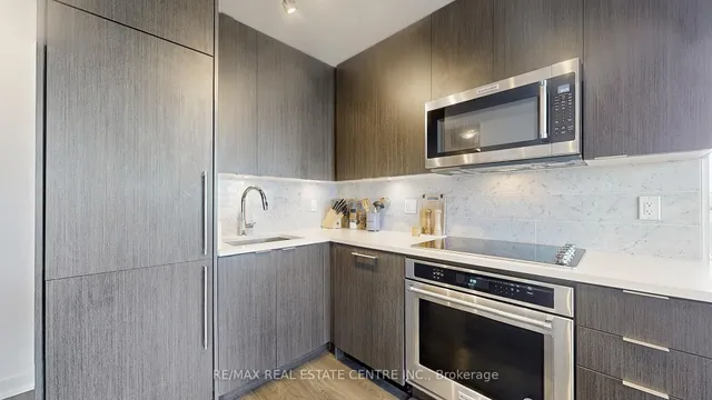 Additional image 29 of 38 Iannuzzi St Unit 2506