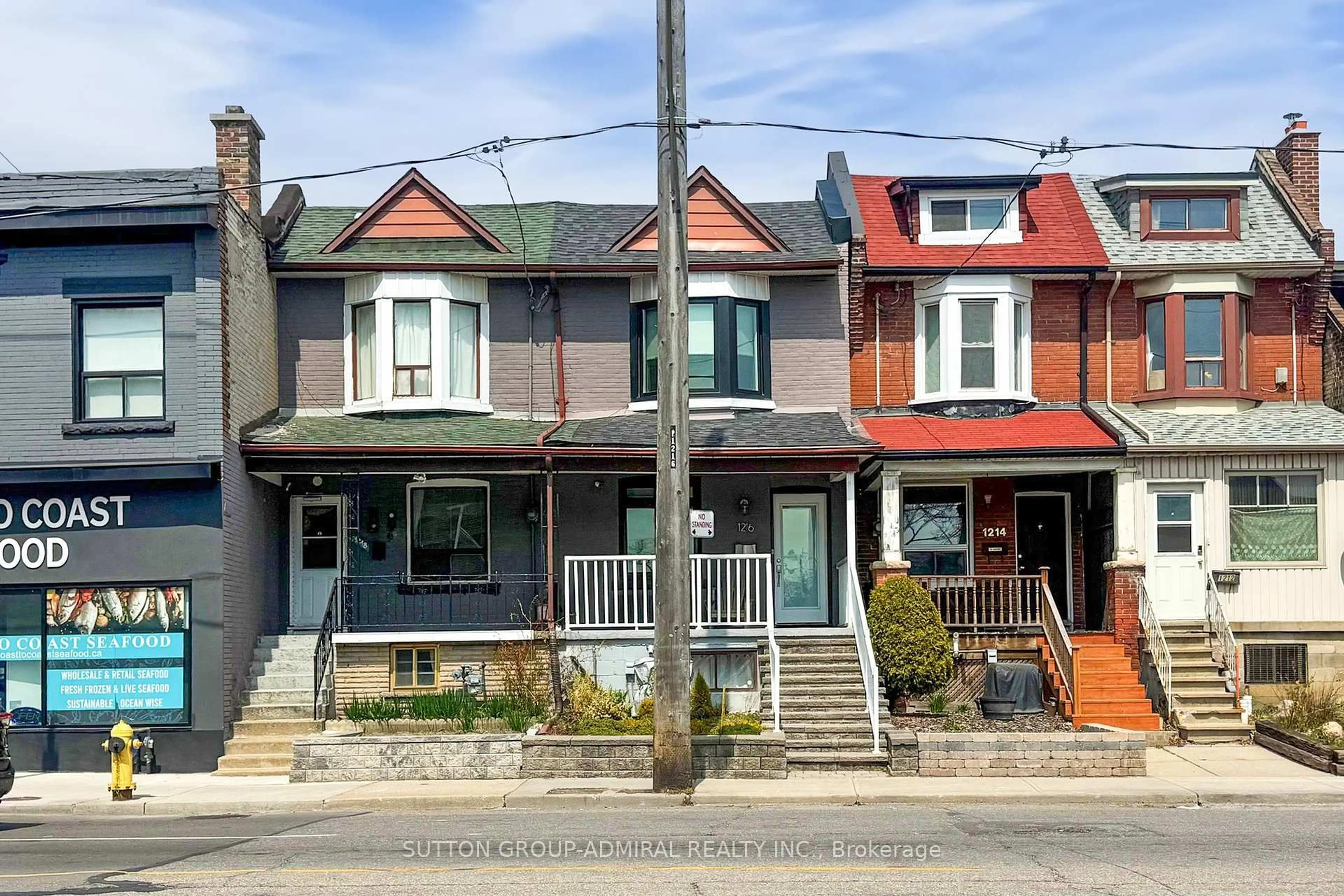 Home with brick exterior material, street for 1216 Davenport Rd, Toronto Ontario M6H 2G8