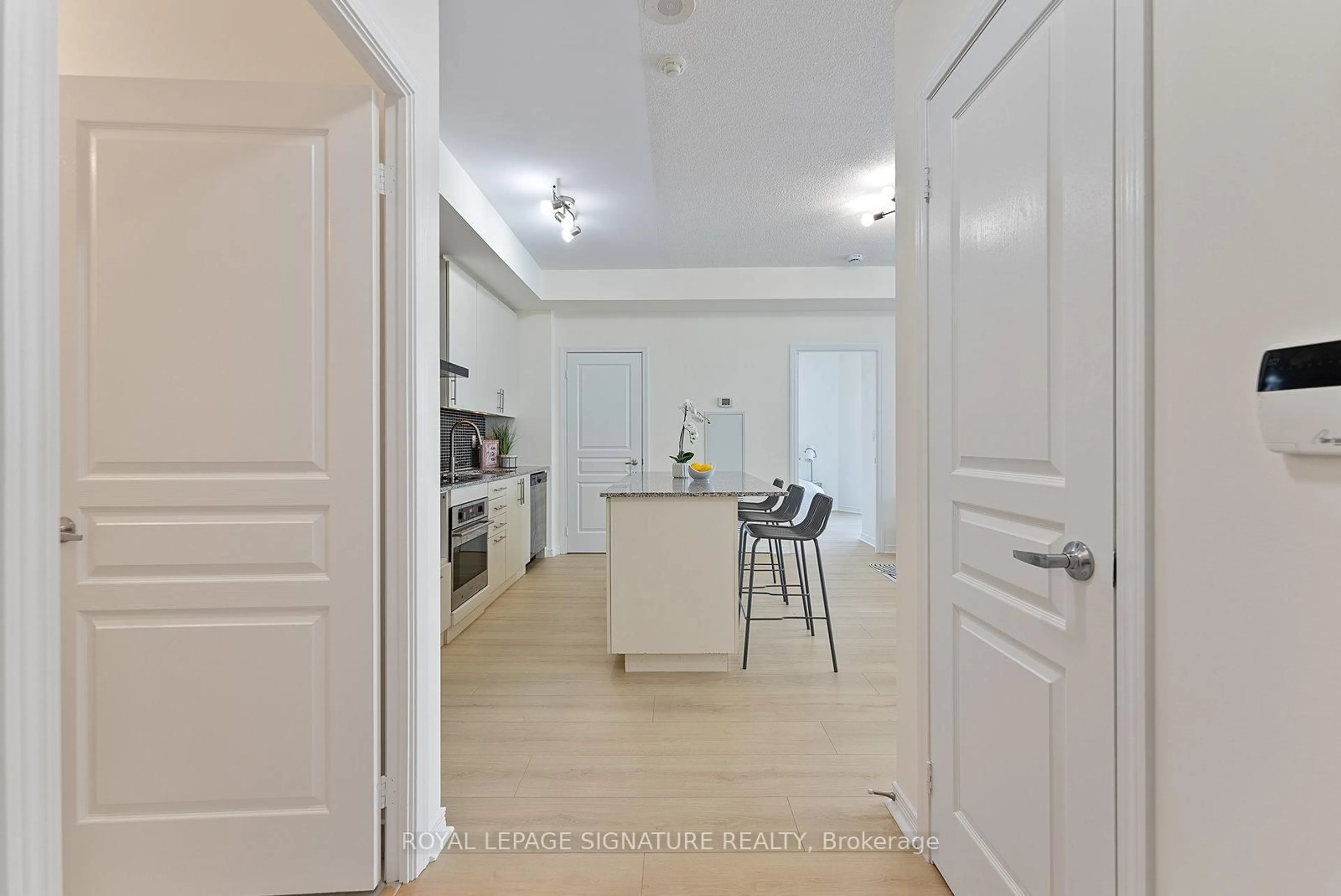 Open concept kitchen, unknown for 352 Front St #2215, Toronto Ontario M5V 1B5