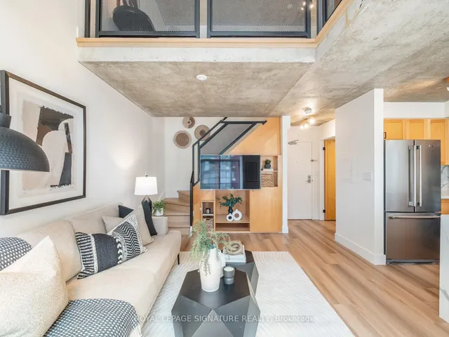 Additional property image - 800 King St Unit 609