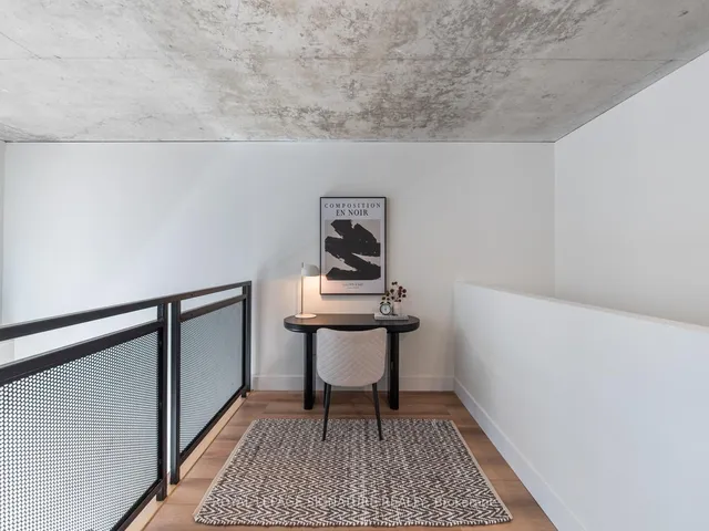 Additional property image - 800 King St Unit 609