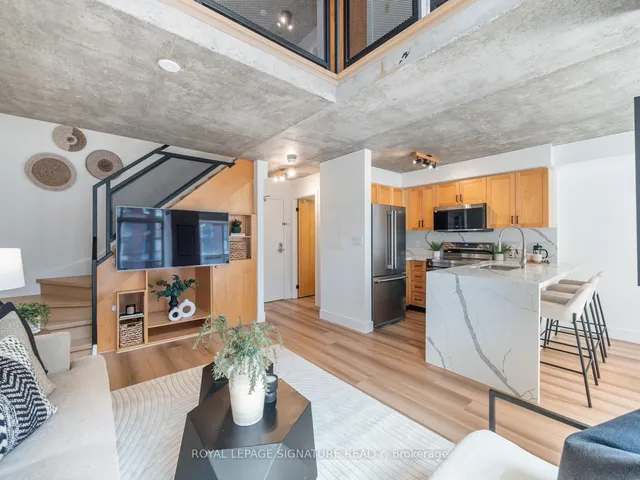 Additional property image - 800 King St Unit 609