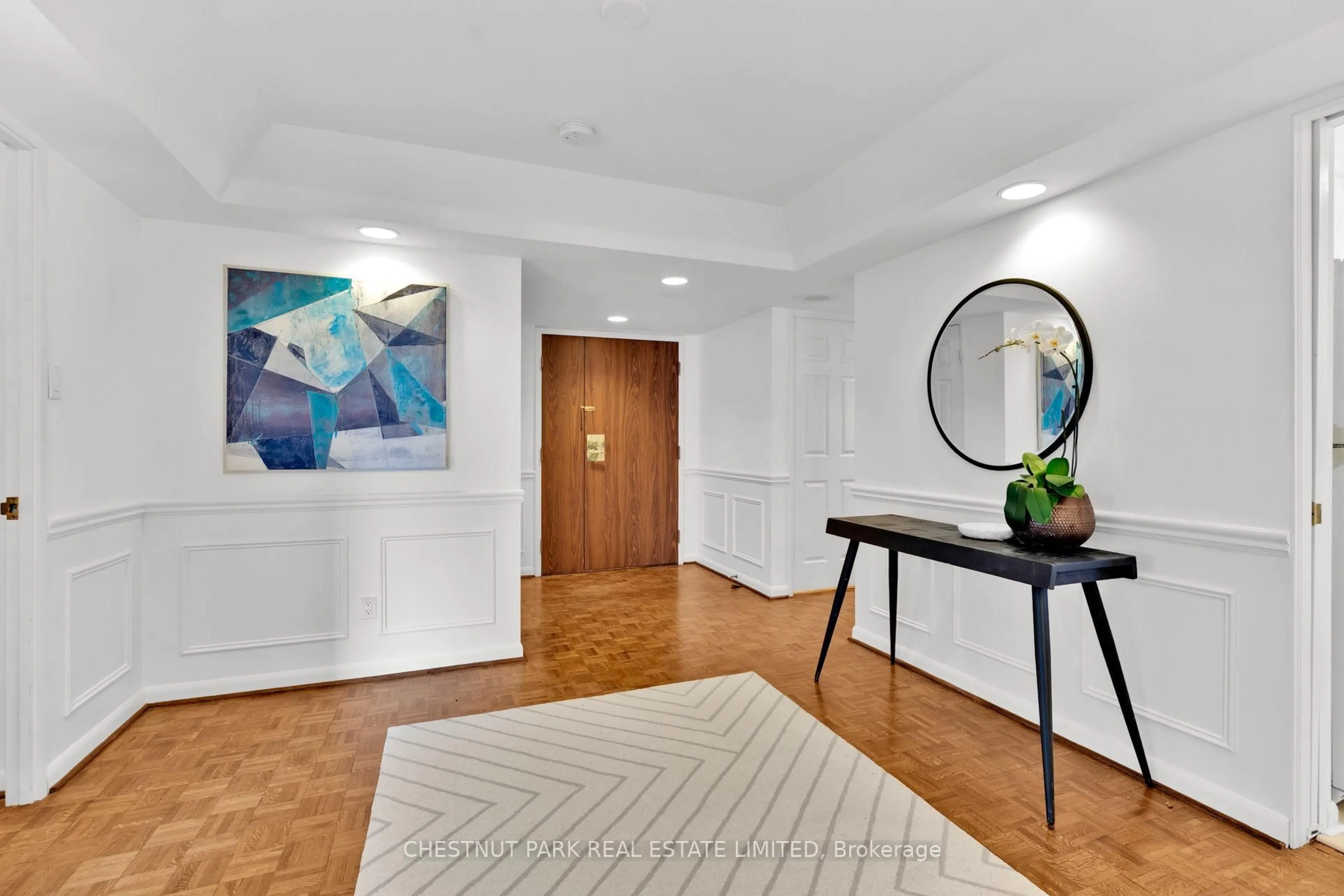 Indoor entryway for 278 Bloor St #410, Toronto Ontario M4W 3M4