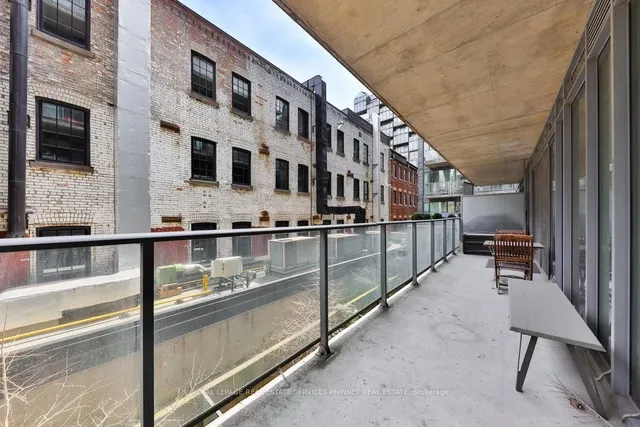 Additional property image - 650 King St Unit 207