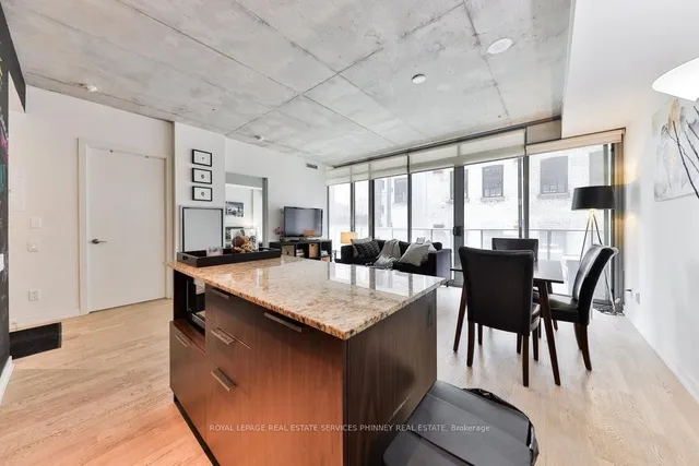 Additional property image - 650 King St Unit 207