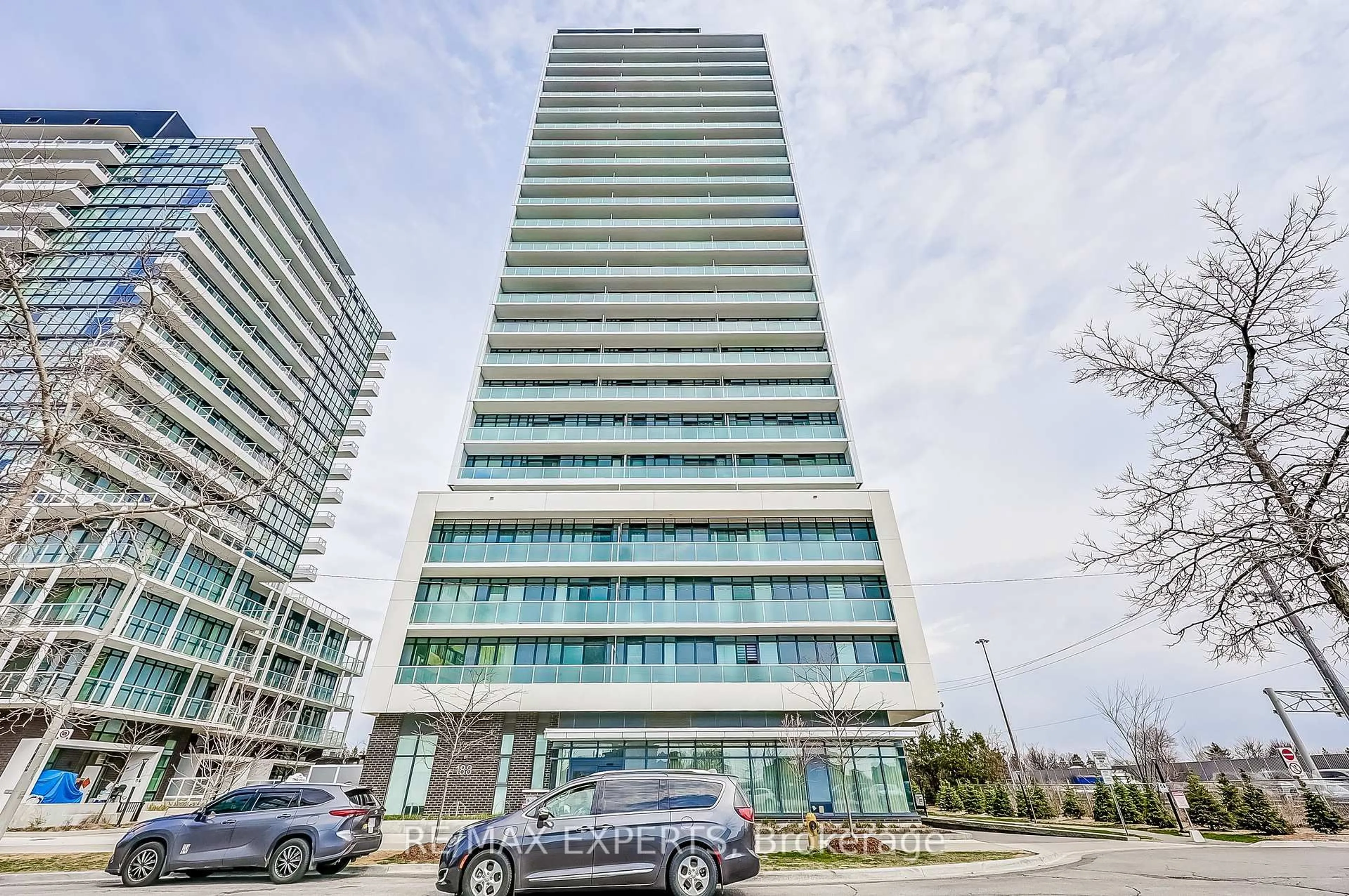 Indoor foyer for 188 Fairview Mall Dr #1011, Toronto Ontario M2J 0H7