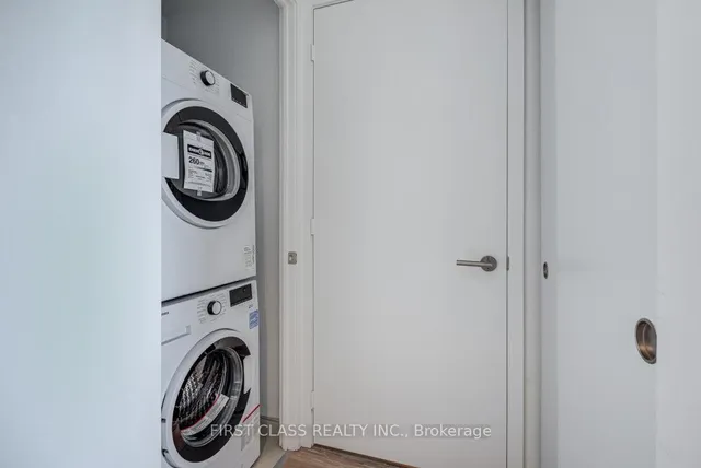 Additional property image - 161 Roehampton Ave Unit 4111