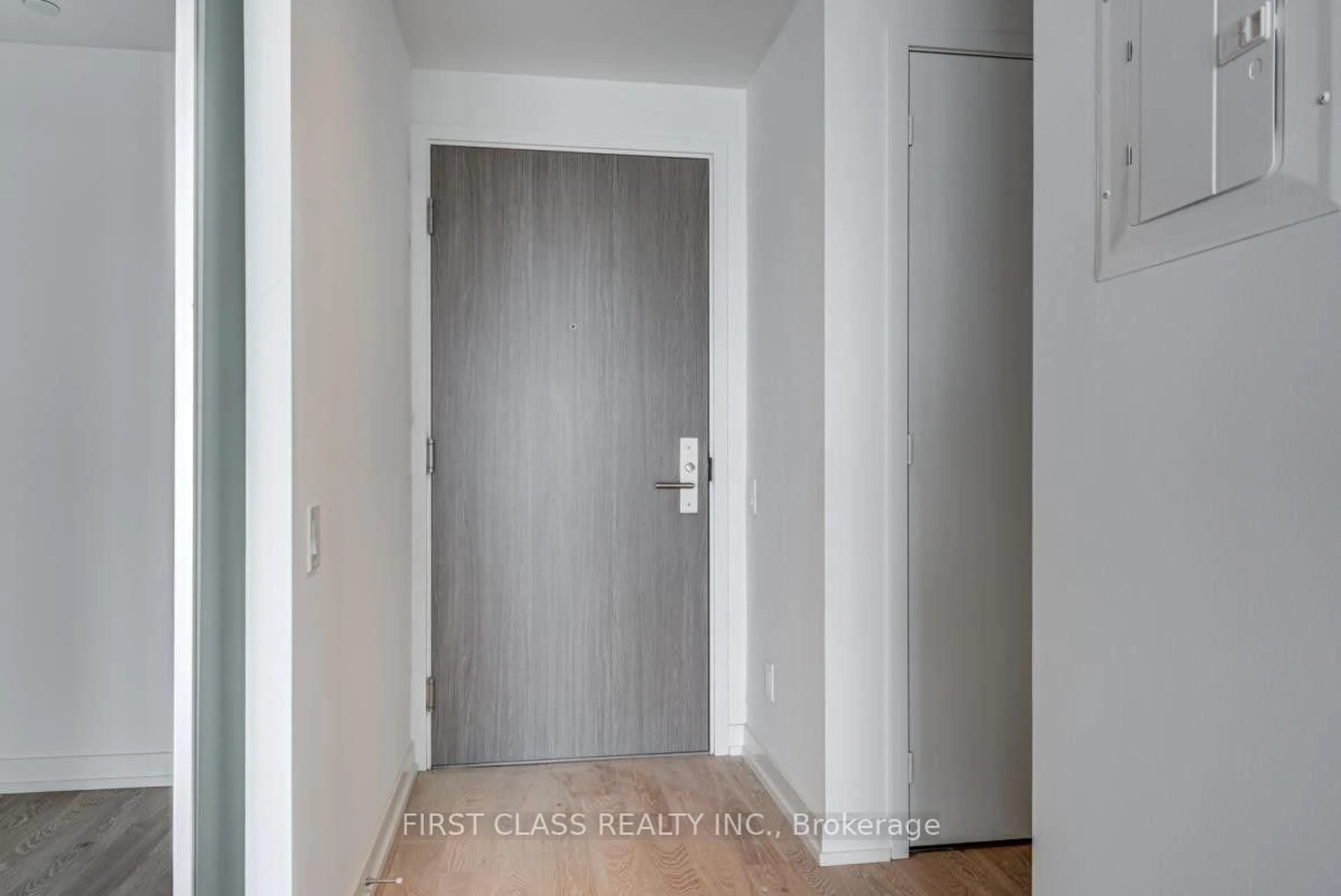 Unknown for 161 Roehampton Ave #4111, Toronto Ontario M4P 1P9