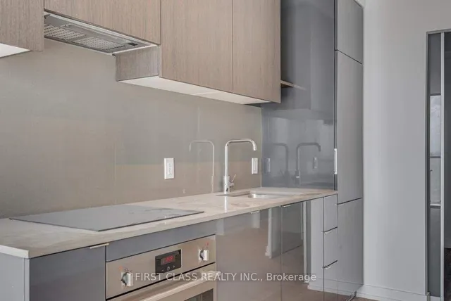 Additional property image - 161 Roehampton Ave Unit 4111