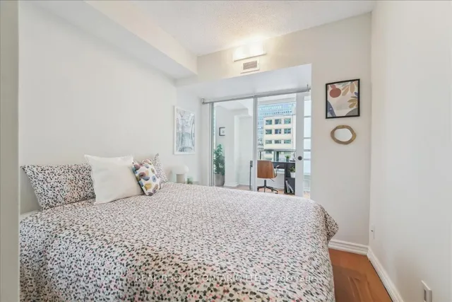 Additional property image - 92 King St Unit 508