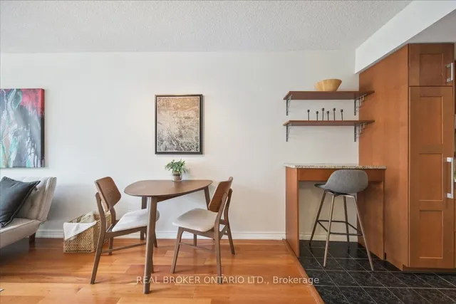 Additional property image - 92 King St Unit 508