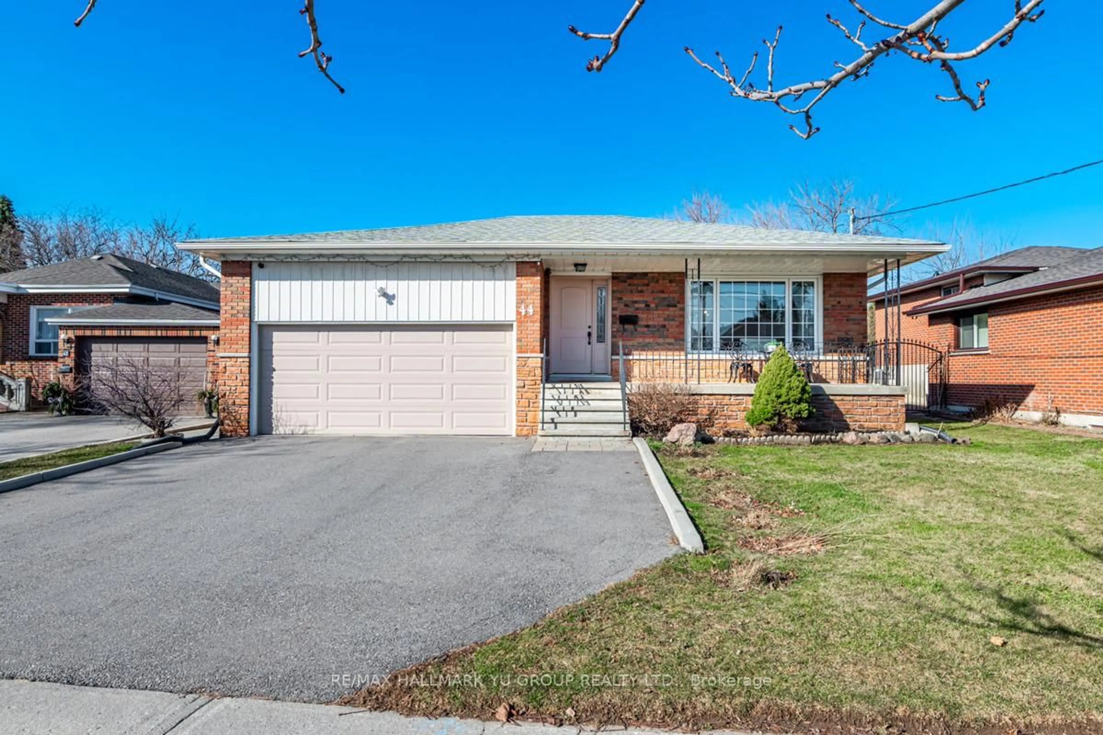 Home with brick exterior material, street for 44 Edmonton Rd, Toronto Ontario M2J 3W8
