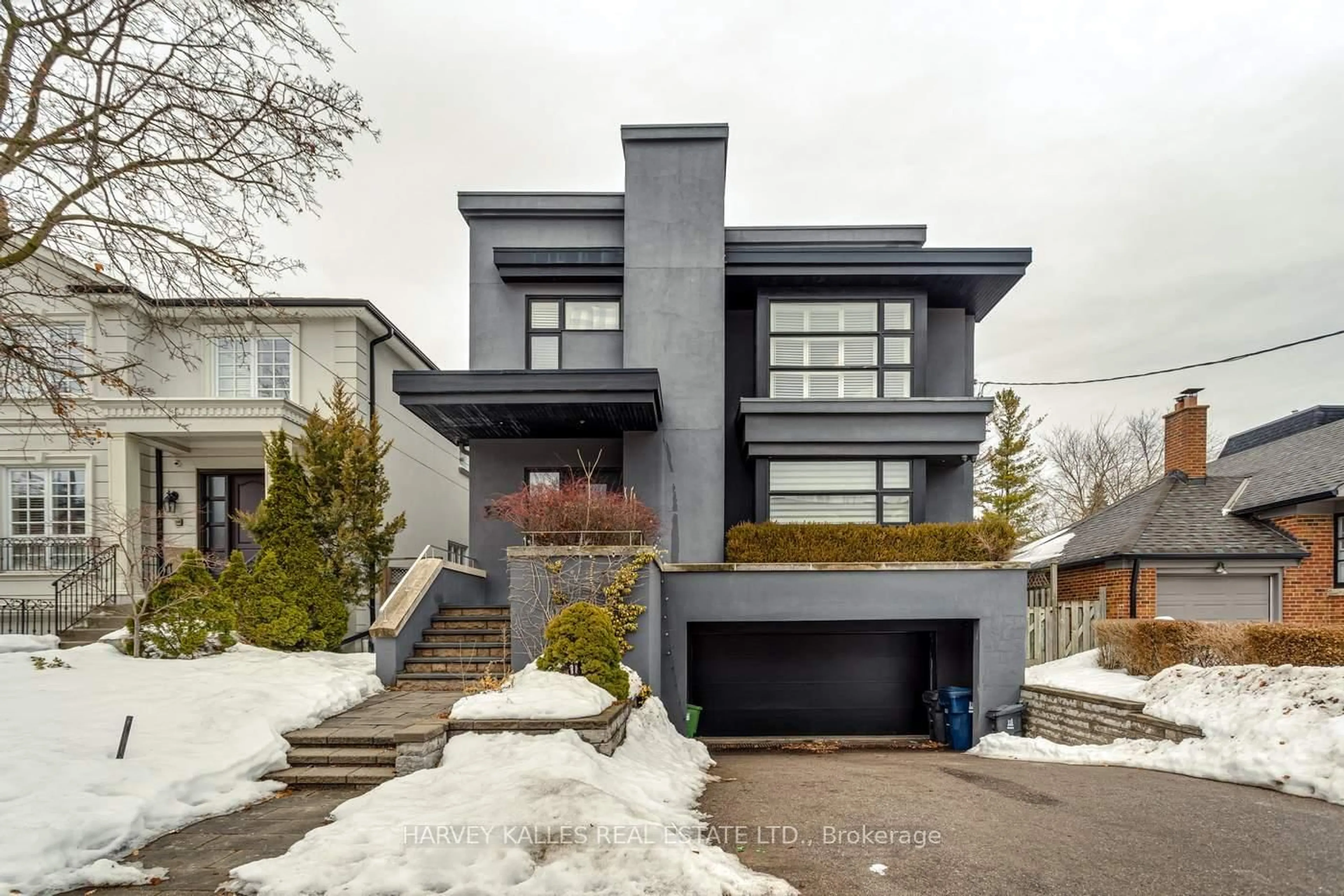 Home with brick exterior material, street for 330 Brooke Ave, Toronto Ontario M5M 2L3