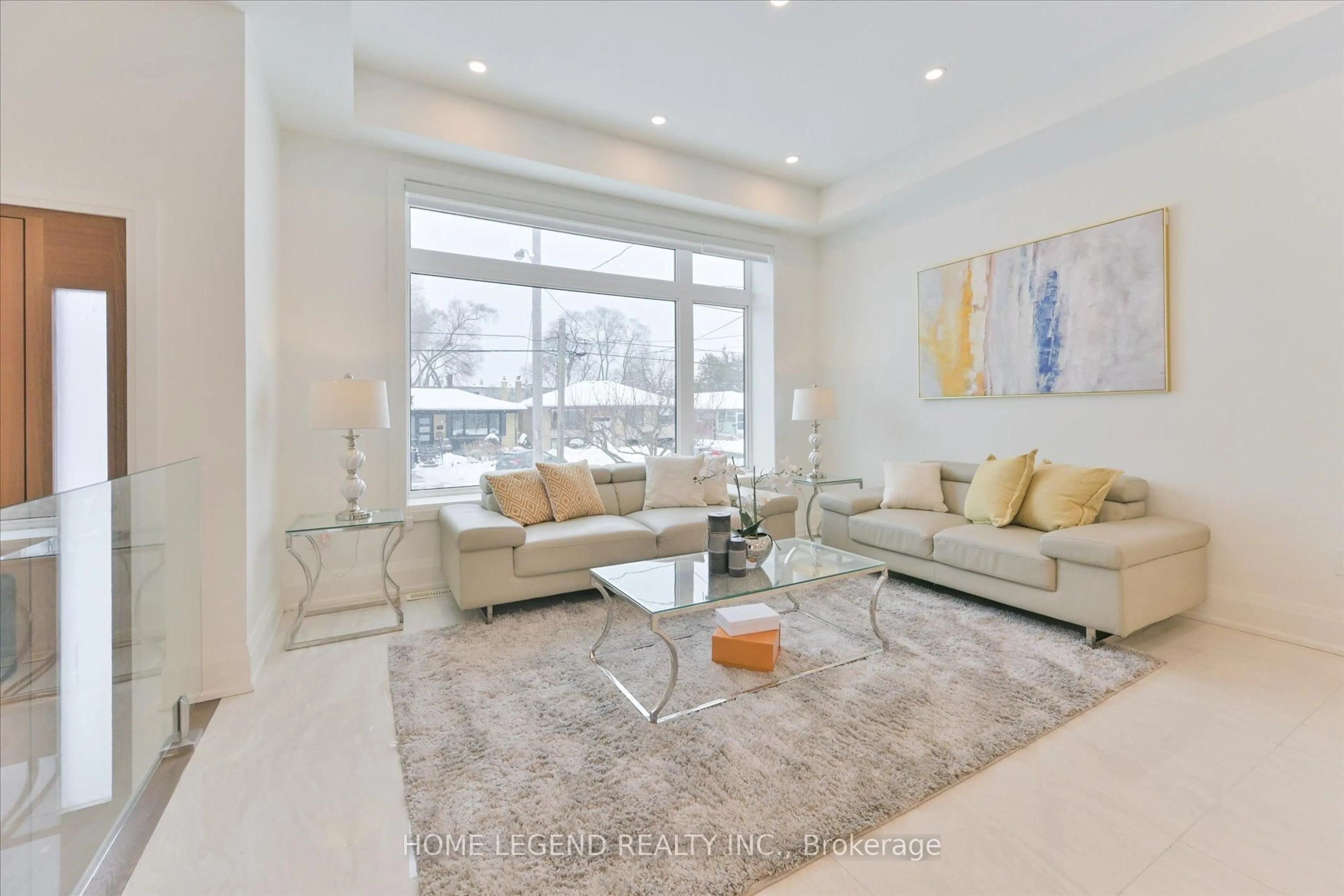 Living room with furniture, unknown for 48 Cocksfield Ave, Toronto Ontario M3H 3S6