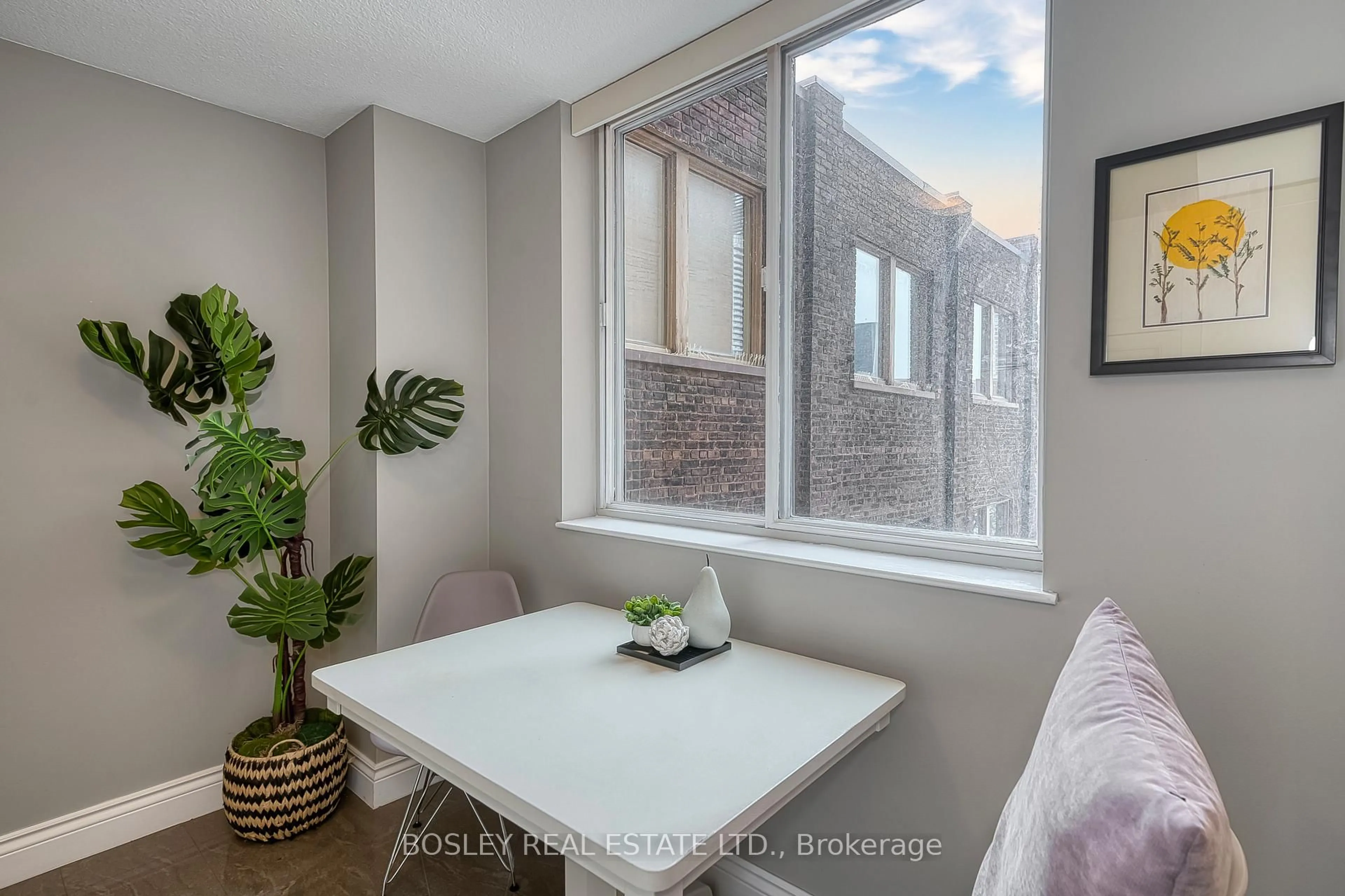 A pic of a room for 135 George St #402, Toronto Ontario M5A 4E8