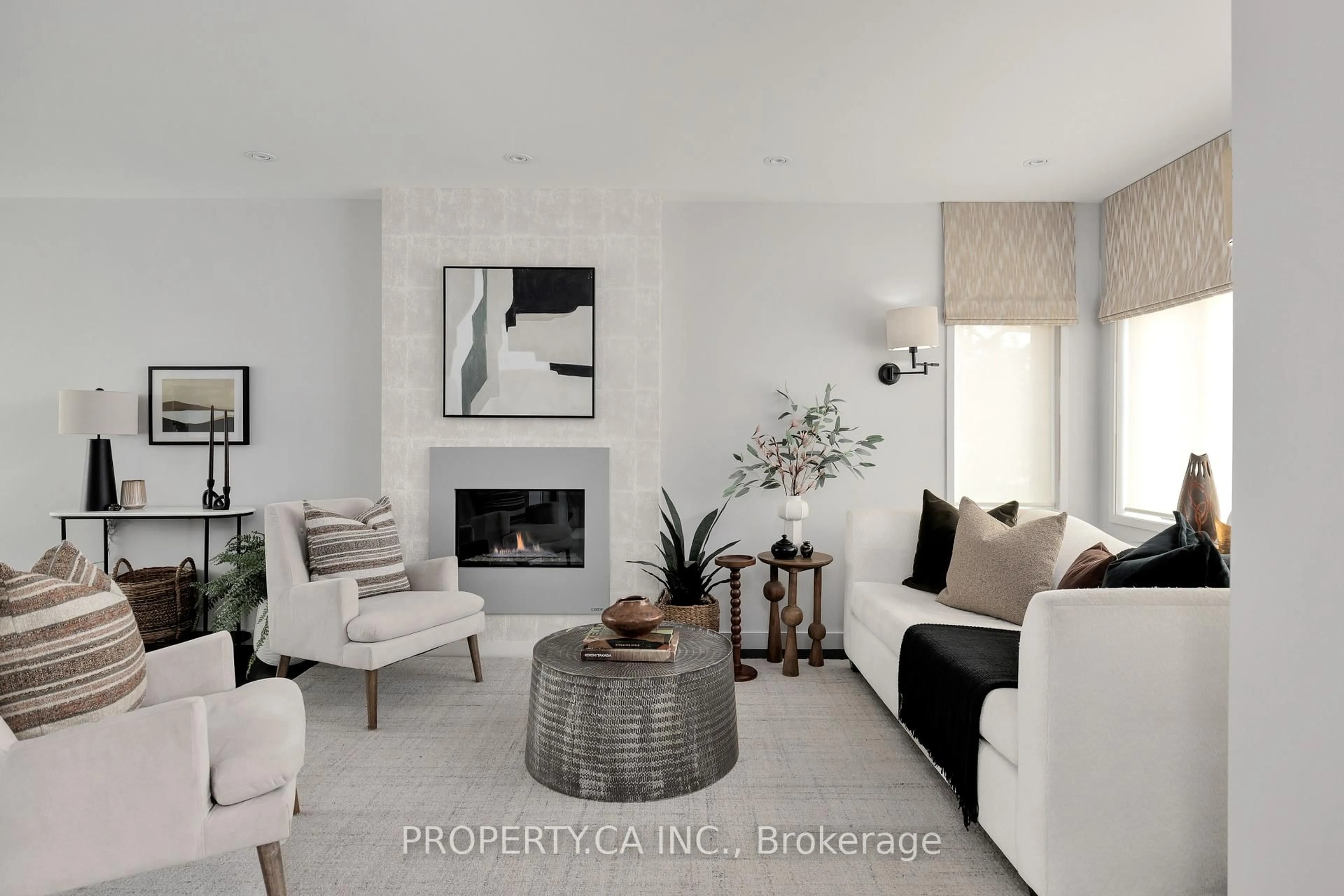 Living room with furniture, unknown for 18 Belle Ayre Blvd, Toronto Ontario M4S 2P7