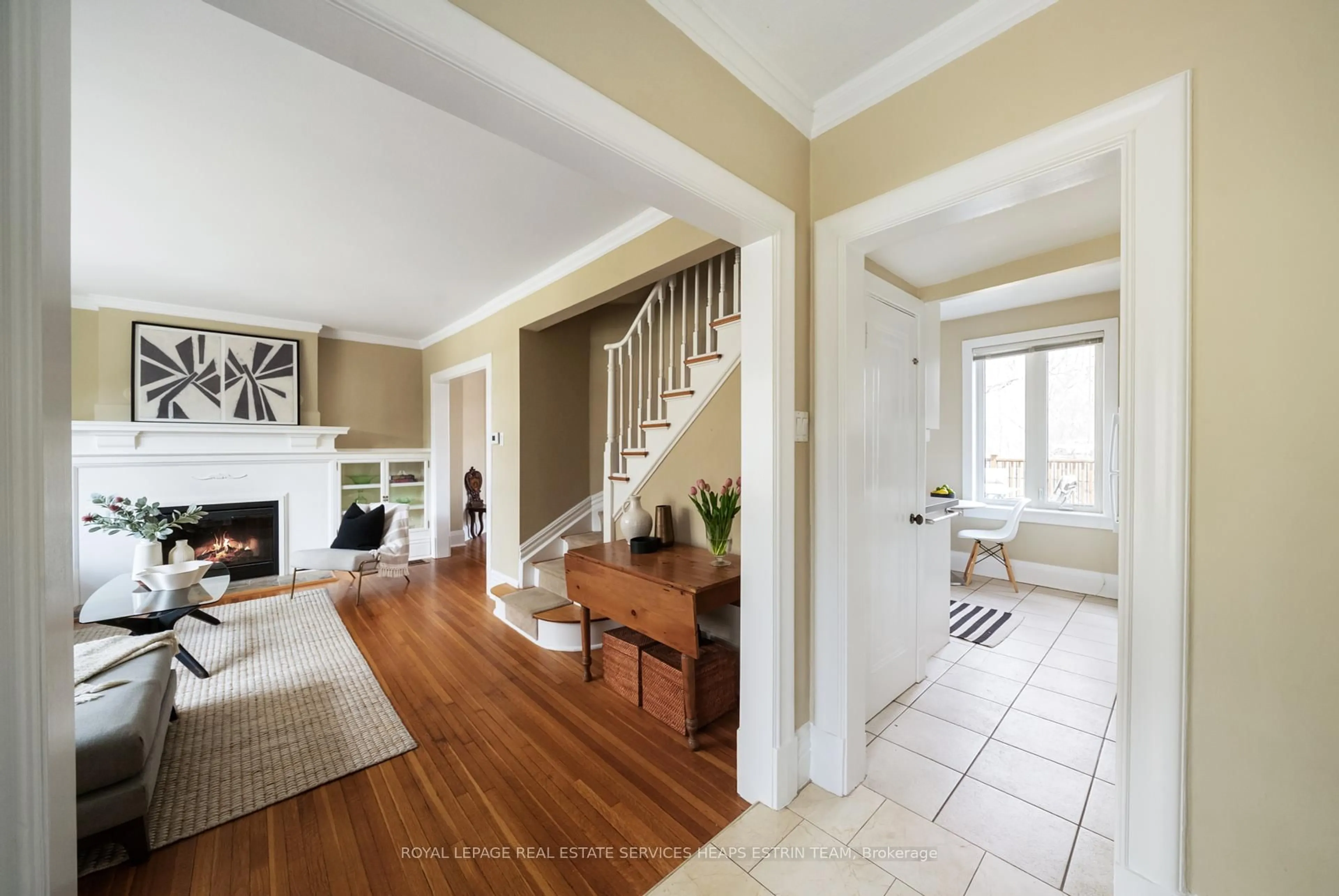 Unknown for 85 Douglas Cres, Toronto Ontario M4W 2G3