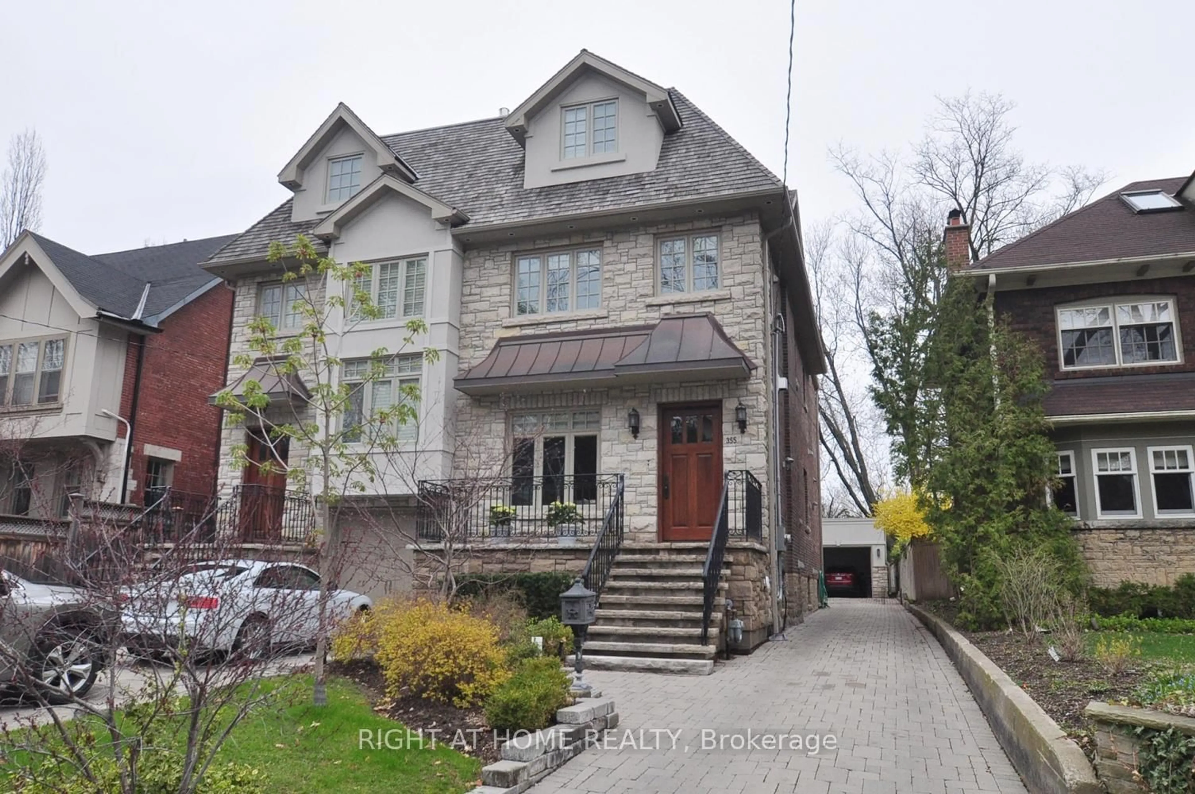 Home with brick exterior material, street for 355 WALMER Rd, Toronto Ontario M5R 2Y3