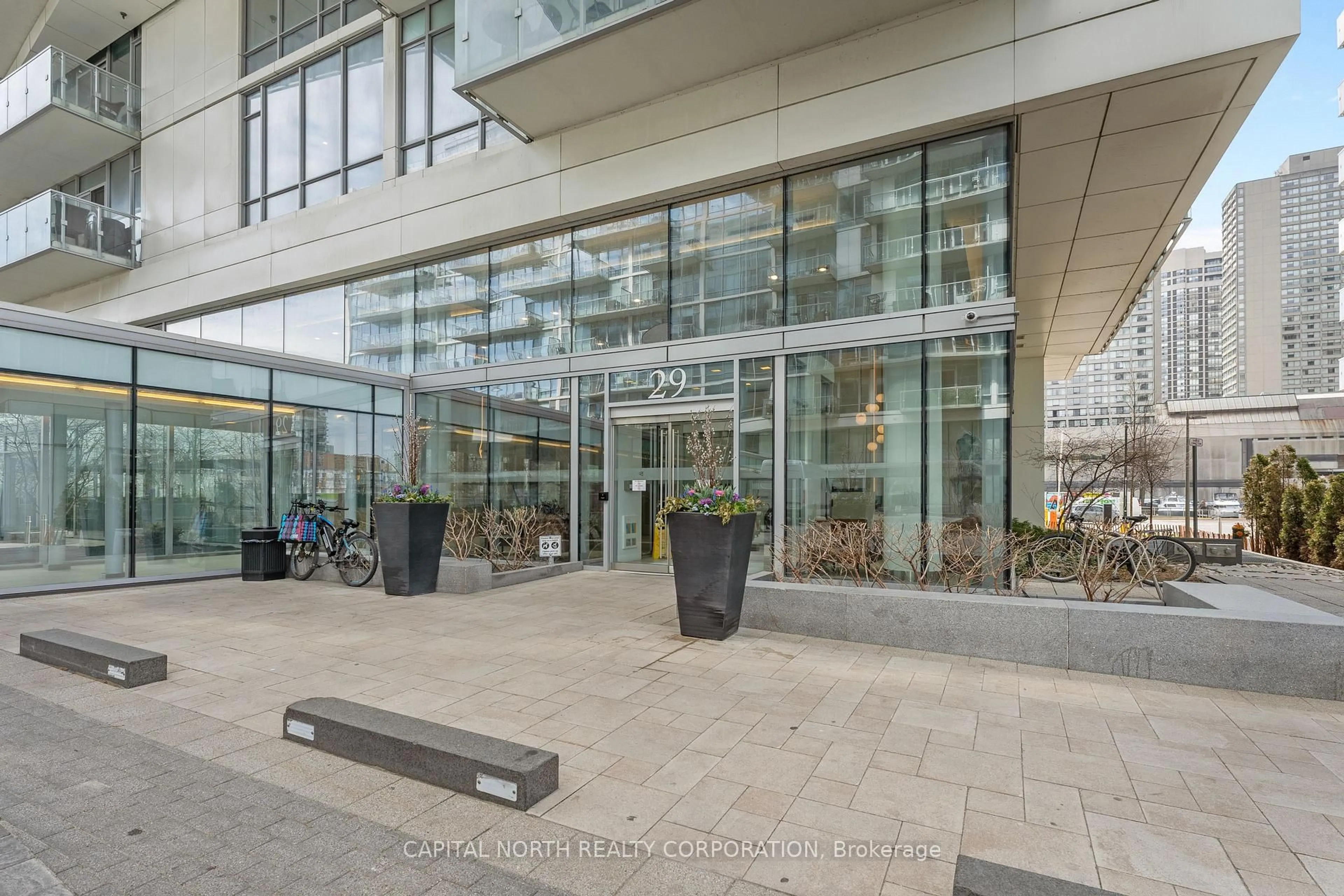 Indoor foyer for 29 Queens Quay #713, Toronto Ontario M5E 0A4