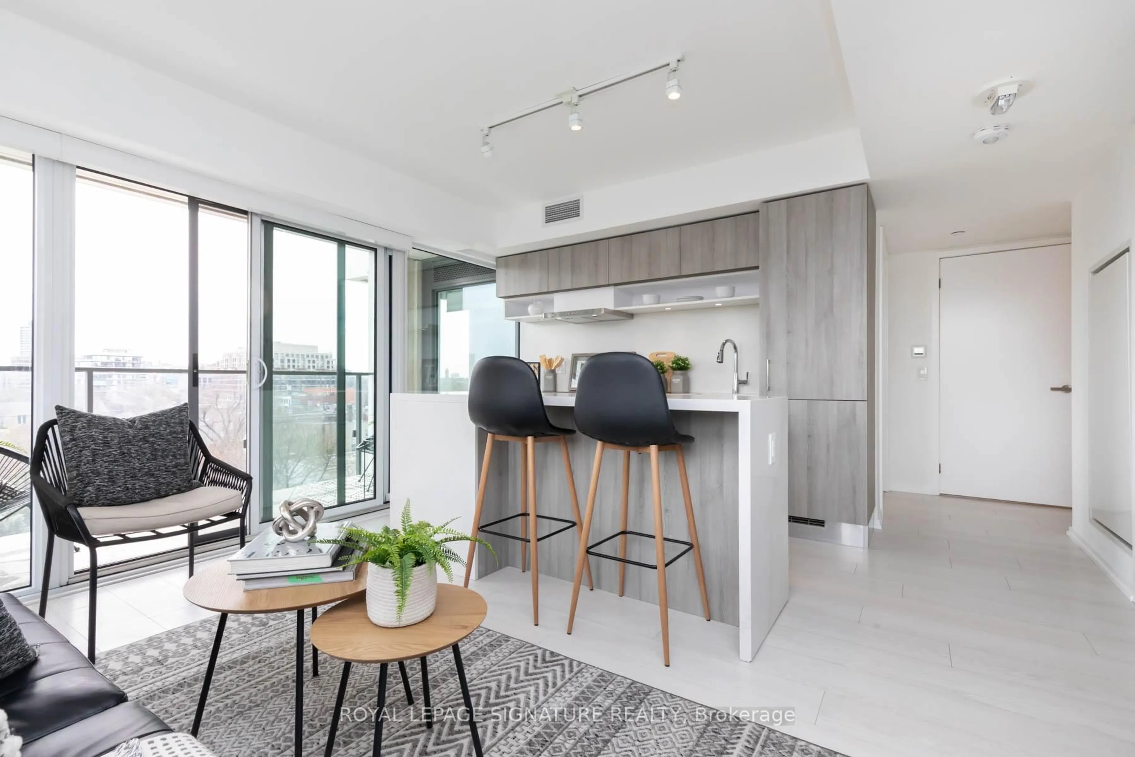 Open concept kitchen, cement floor for 8 Hillsdale Ave #737, Toronto Ontario M4S 0B1