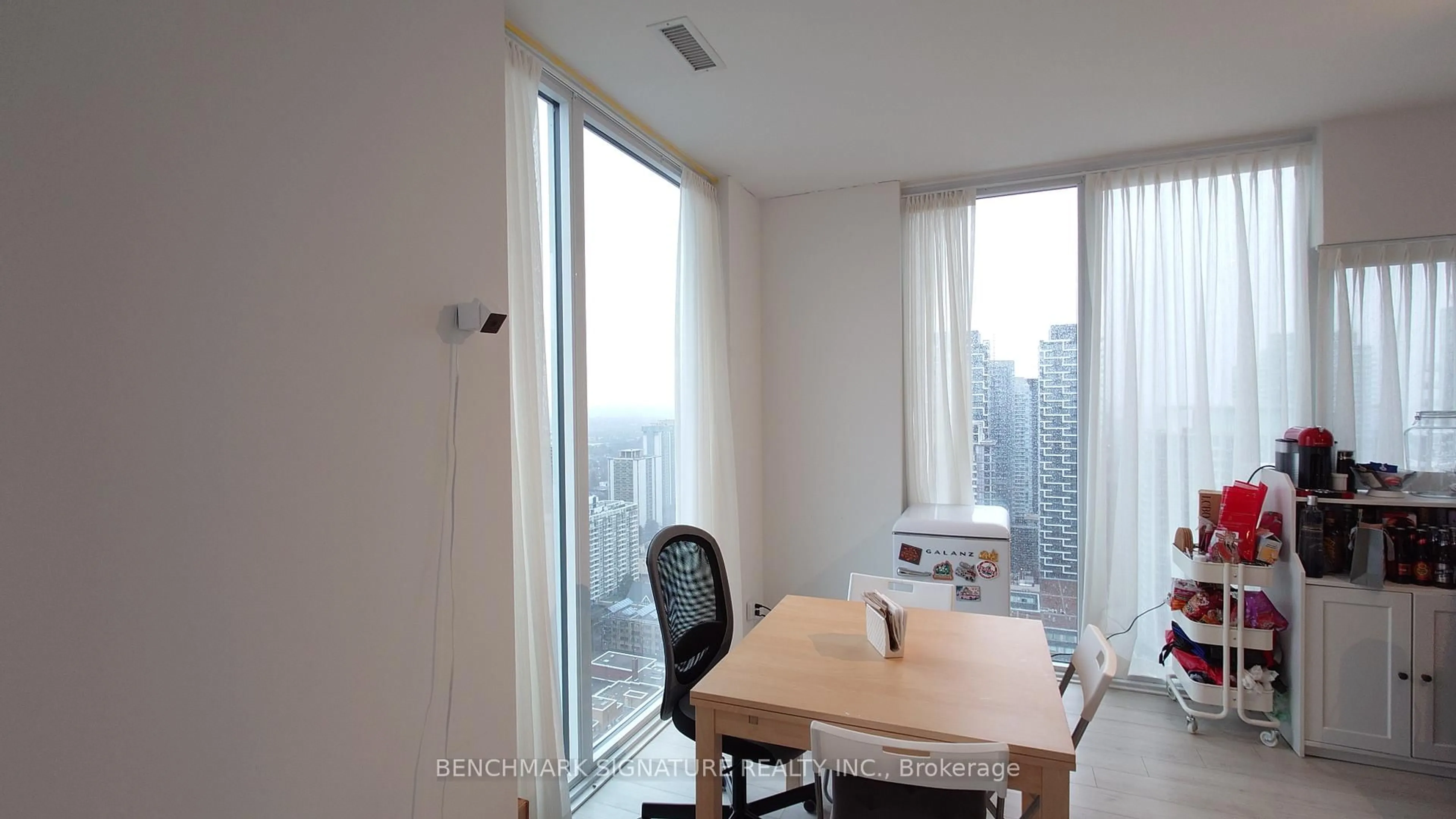 A pic of a room for 33 Helendale Ave #2902, Toronto Ontario M4R 1C5