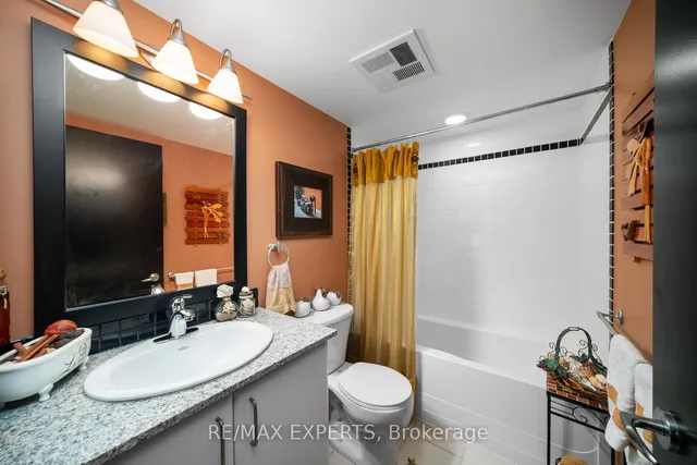 Additional property image - 33 Sheppard Ave Unit 510