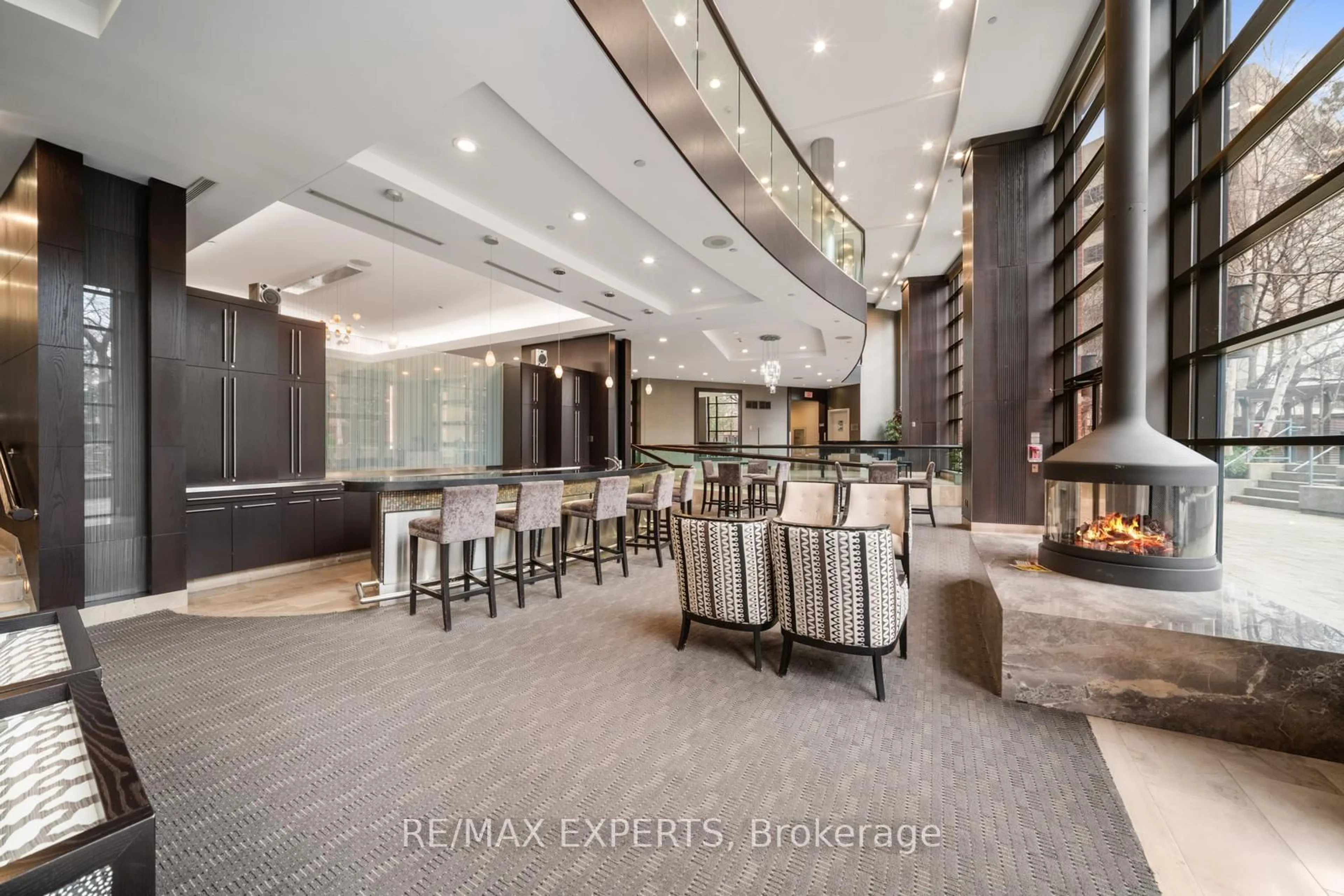 Lobby for 33 Sheppard Ave #510, Toronto Ontario M2N 7K1