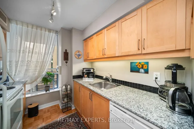 Additional property image - 33 Sheppard Ave Unit 510
