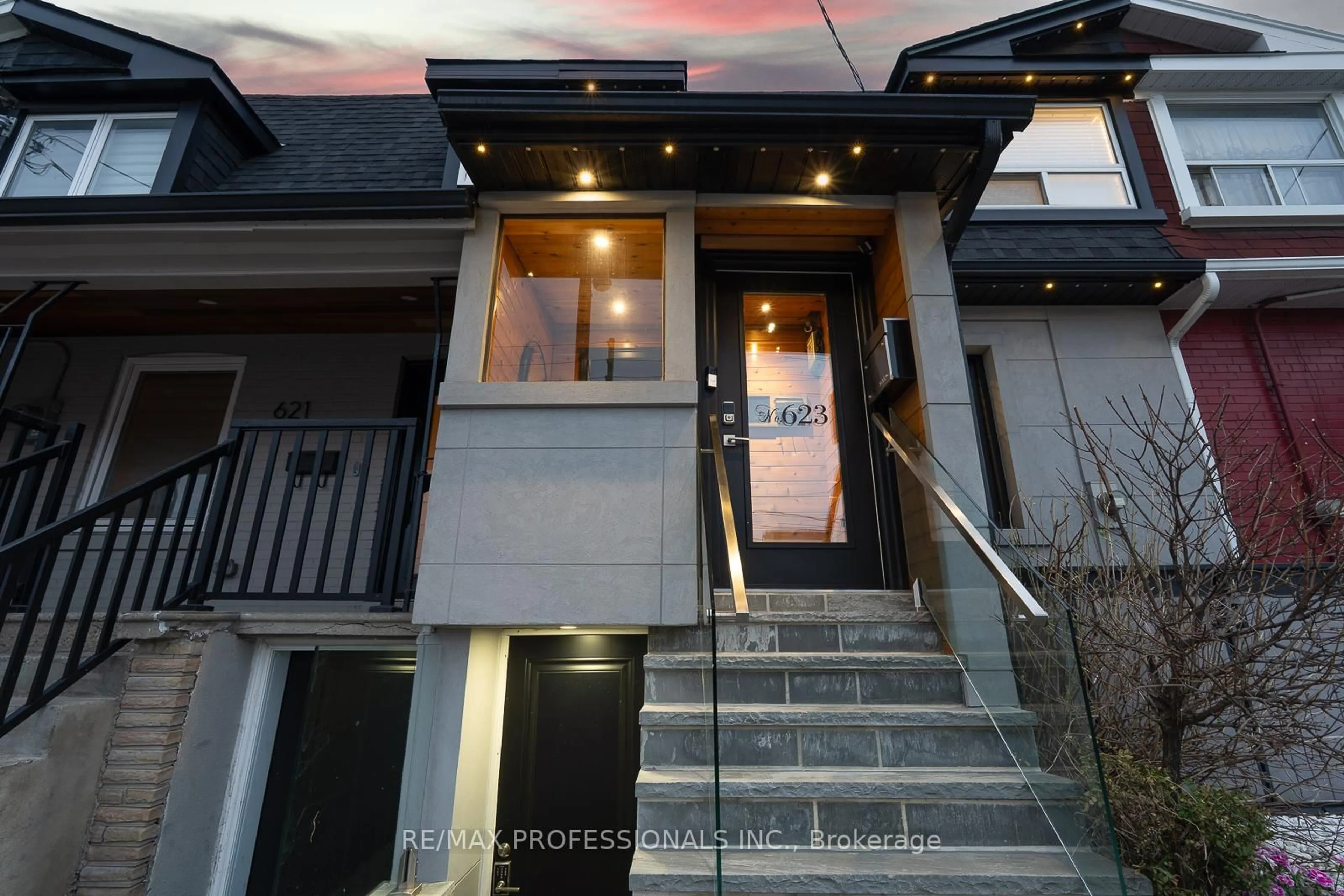 Unknown for 623 Dupont St, Toronto Ontario M6G 1Z3