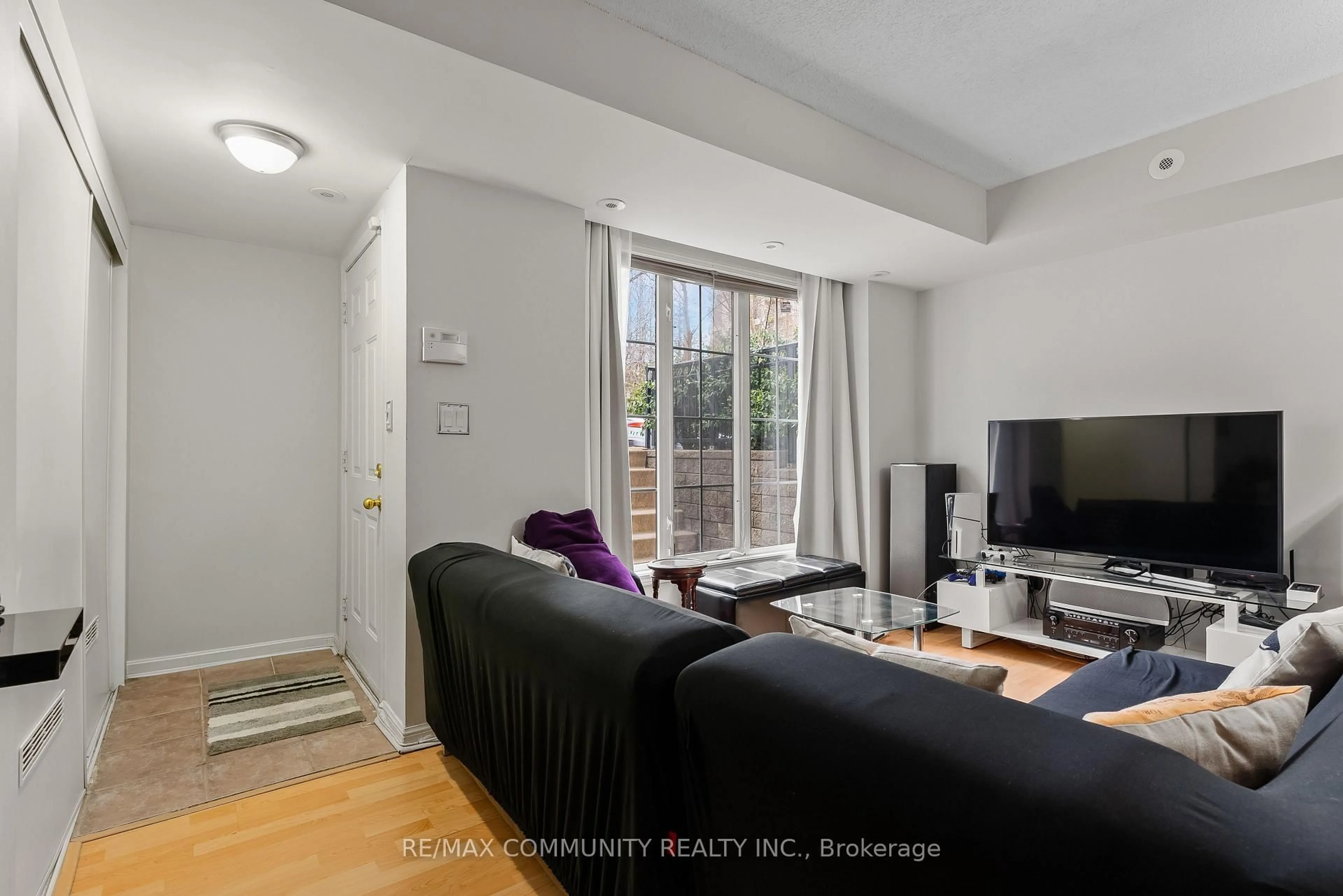 Living room with furniture, unknown for 3 Everson Dr #102, Toronto Ontario M2N 7C2