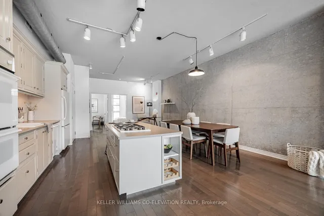 Additional property image - 20 Niagara St Unit 202