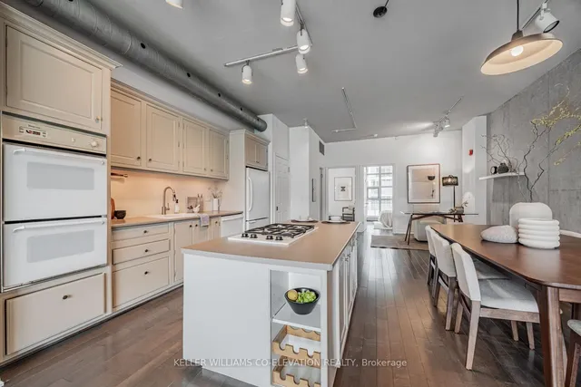Additional property image - 20 Niagara St Unit 202