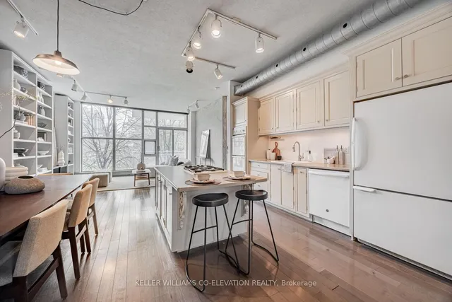 Additional property image - 20 Niagara St Unit 202