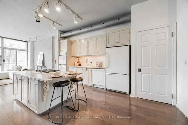 Additional property image - 20 Niagara St Unit 202
