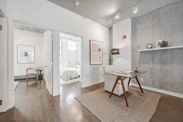 Additional property image - 20 Niagara St Unit 202