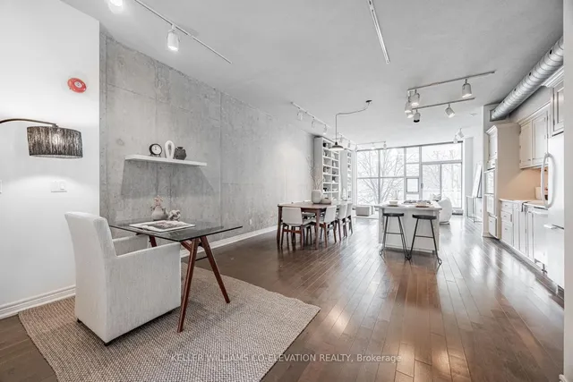 Additional property image - 20 Niagara St Unit 202
