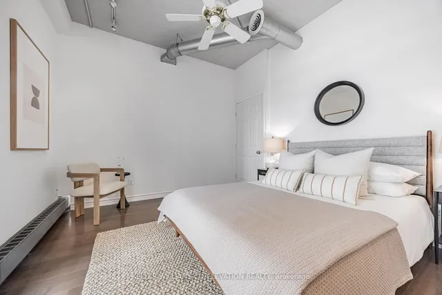 Additional property image - 20 Niagara St Unit 202