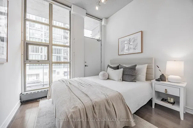 Additional property image - 20 Niagara St Unit 202