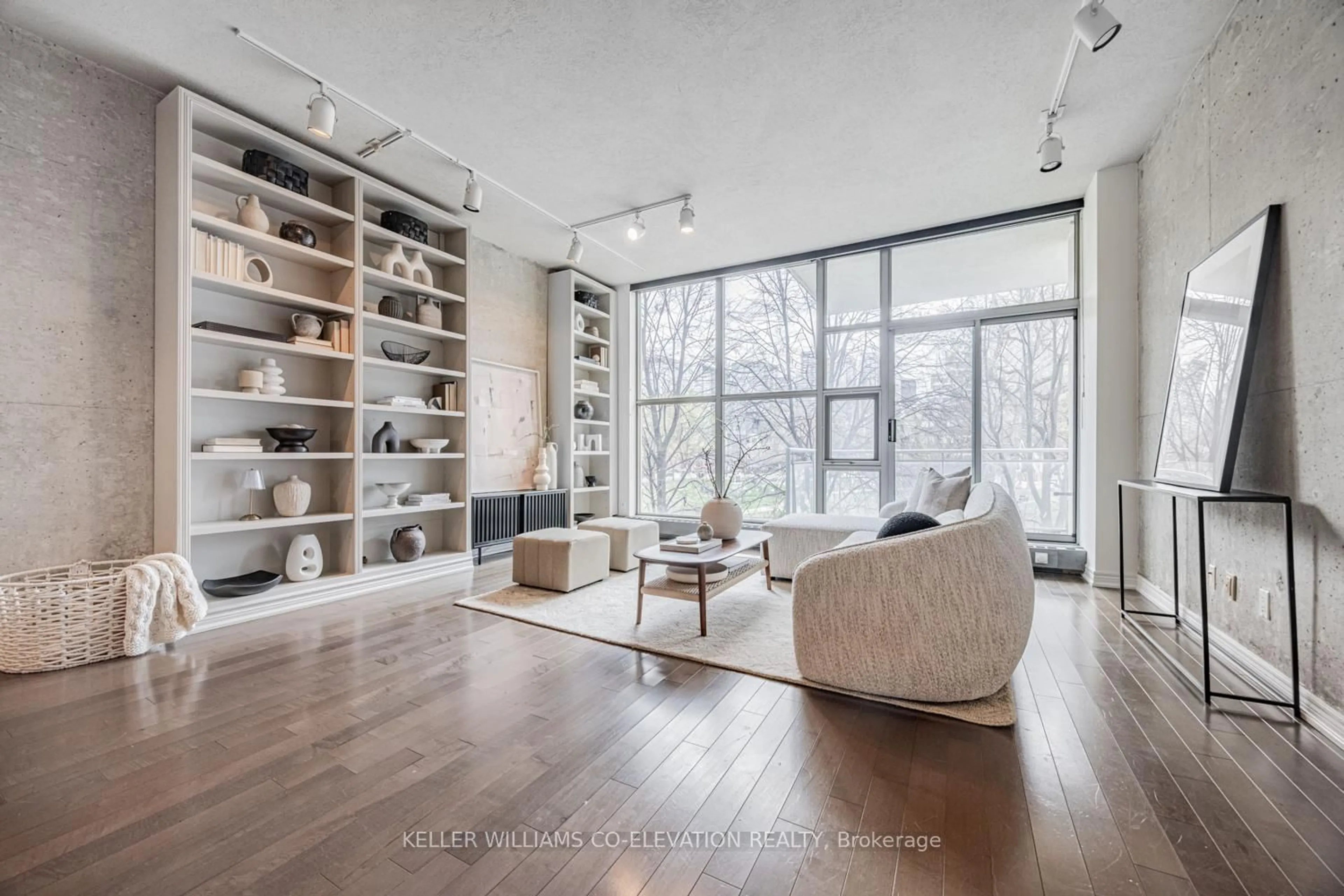 Living room with furniture, unknown for 20 Niagara St #202, Toronto Ontario M5V 3L8