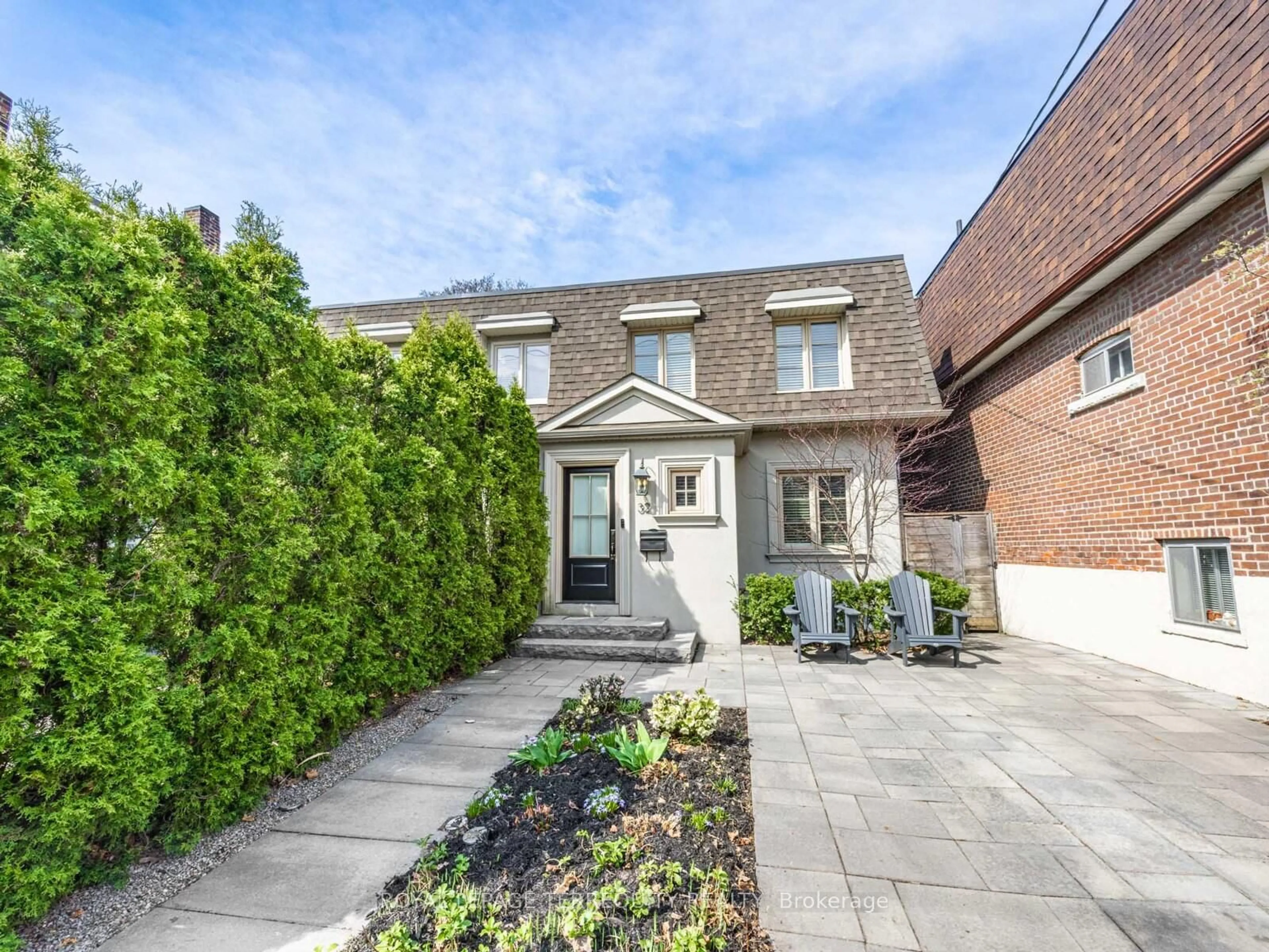 Home with brick exterior material, street for 32 Hendrick Ave, Toronto Ontario M6G 3S5