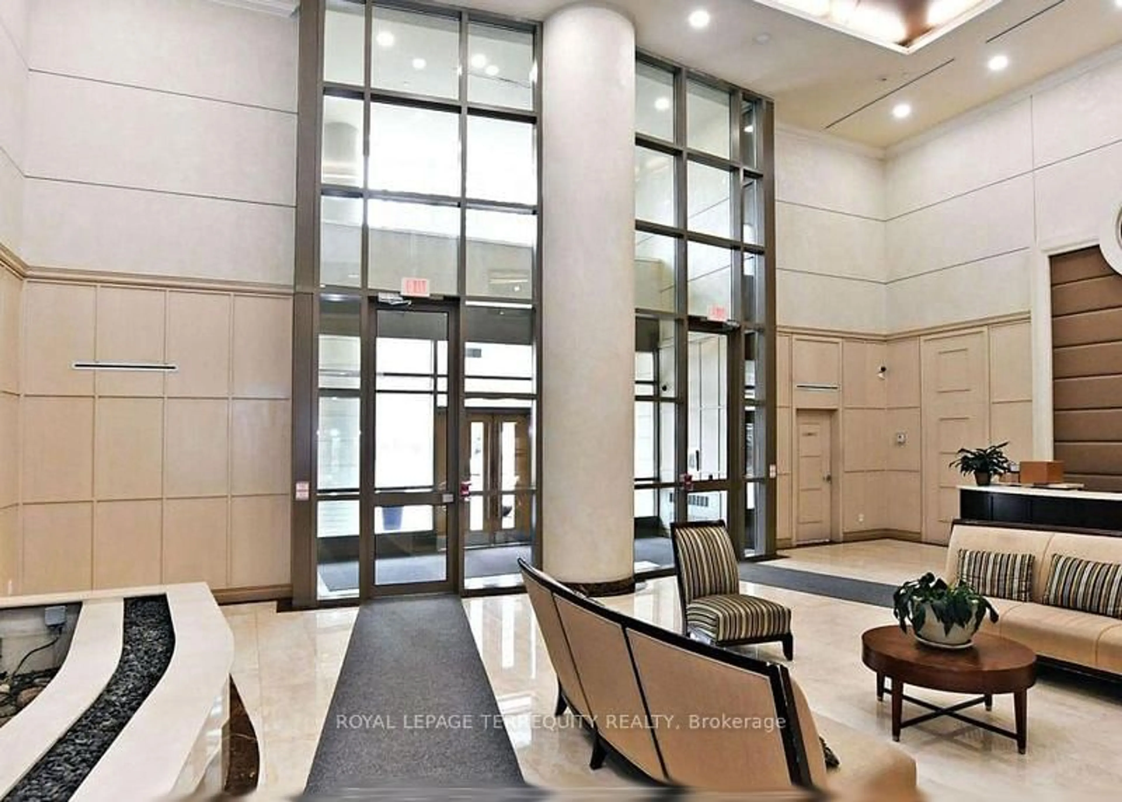 Indoor foyer for 18 Holmes Ave #1102, Toronto Ontario M2N 0E1
