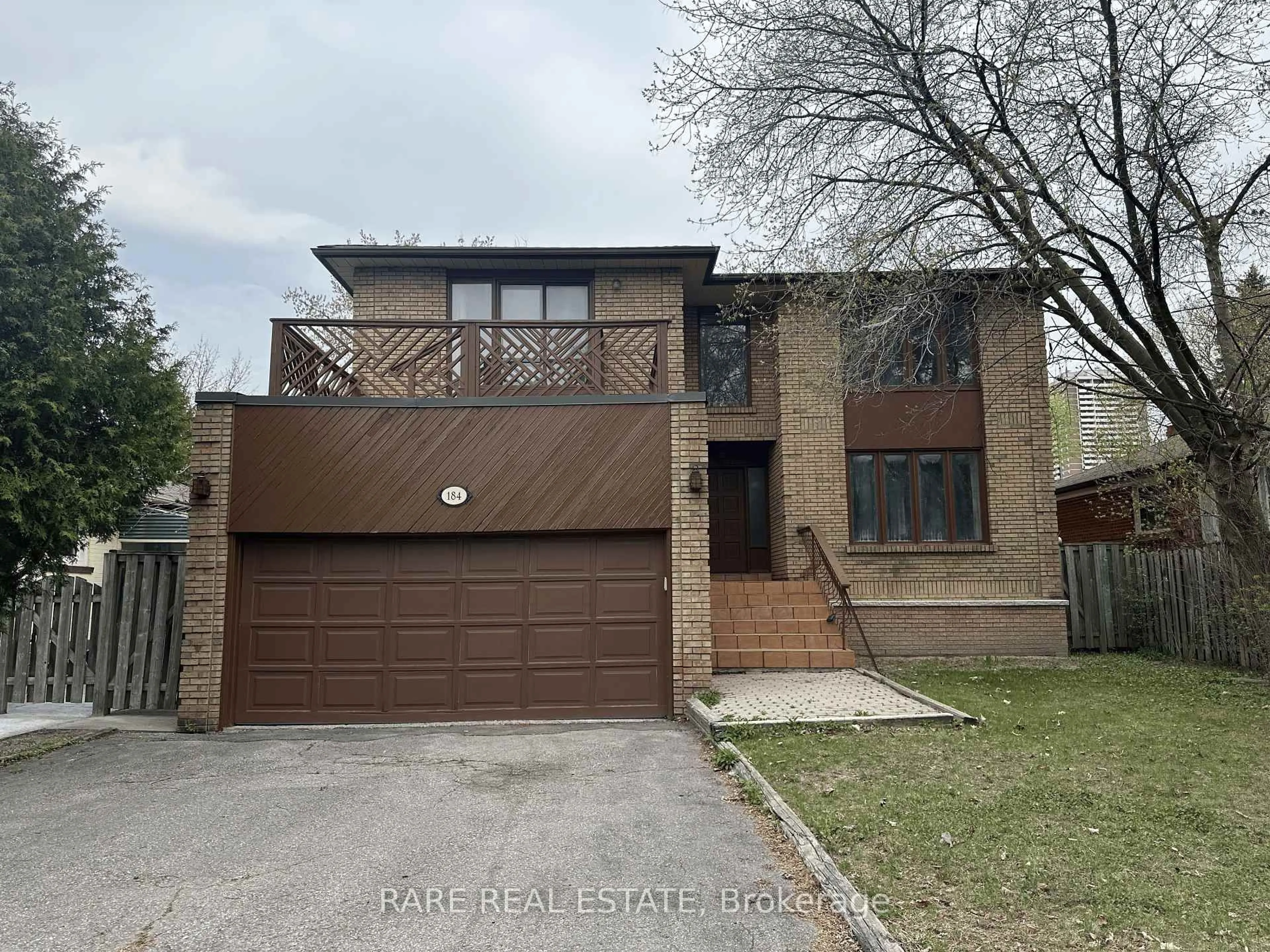 Home with brick exterior material, street for 184 Moore Park Ave, Toronto Ontario M2M 1N2